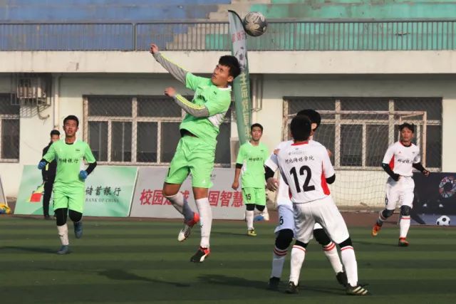 孙铭徽21+15广厦负同曦 原帅30分山西胜四川