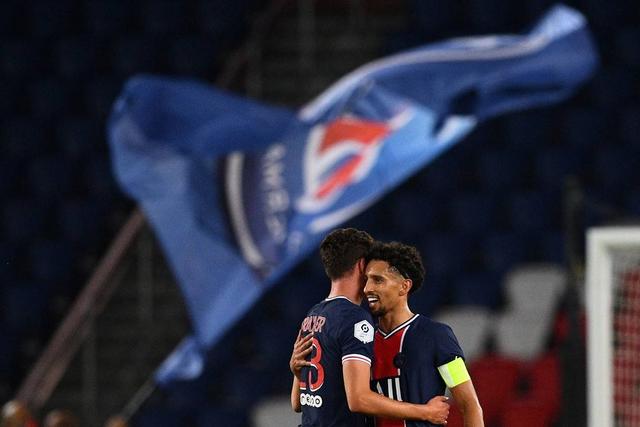 布朗26分绿军轻取开拓者5连胜 魔术大胜公牛