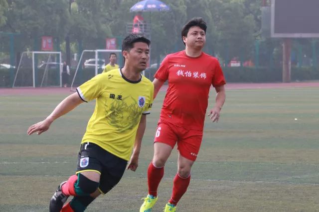 王钰栋复制精彩 经典战浙江绿城2比3惜败申花